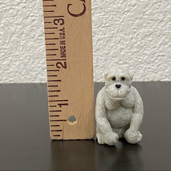 Vintage Unsigned Quarry Critters Ape Monkey Mini Miniature Figurine - Picture 4 of 11